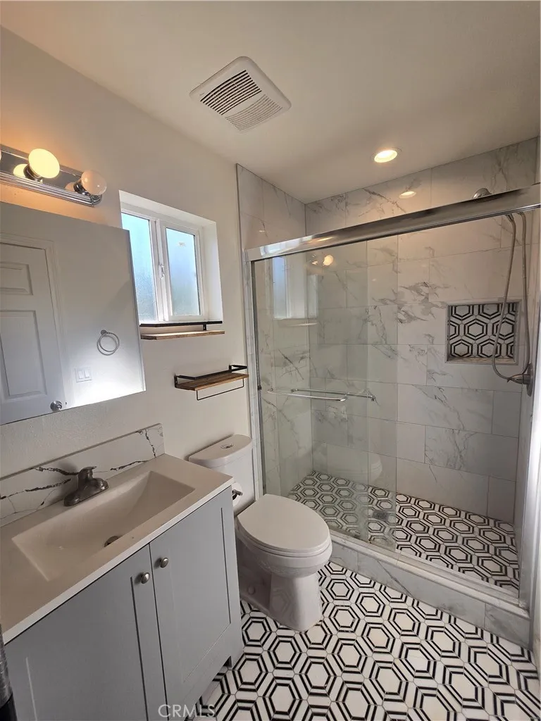 18546 Elkwood Street Reseda, CA 91335