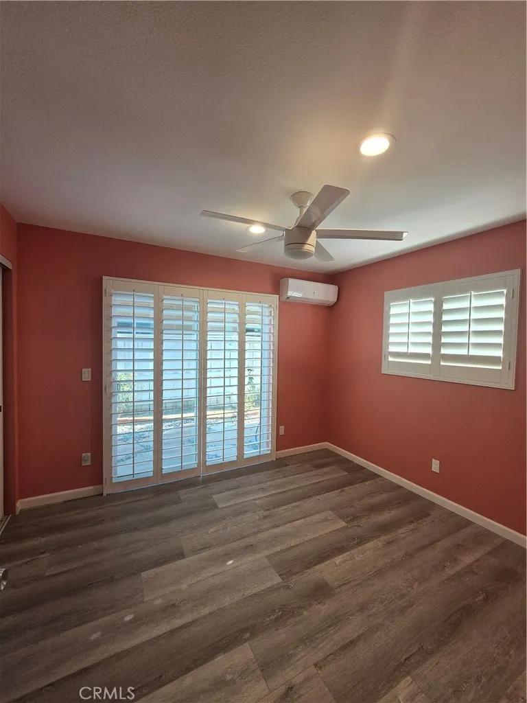 18546 Elkwood Street Reseda, CA 91335