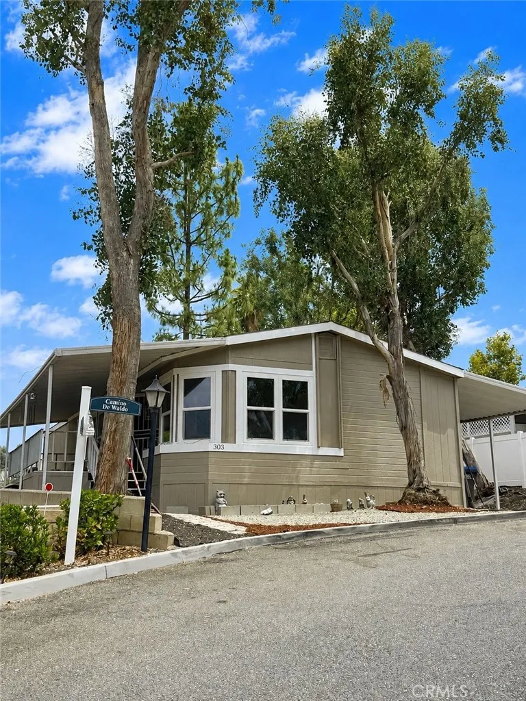 15181 Van Buren #303 Riverside, CA 92504