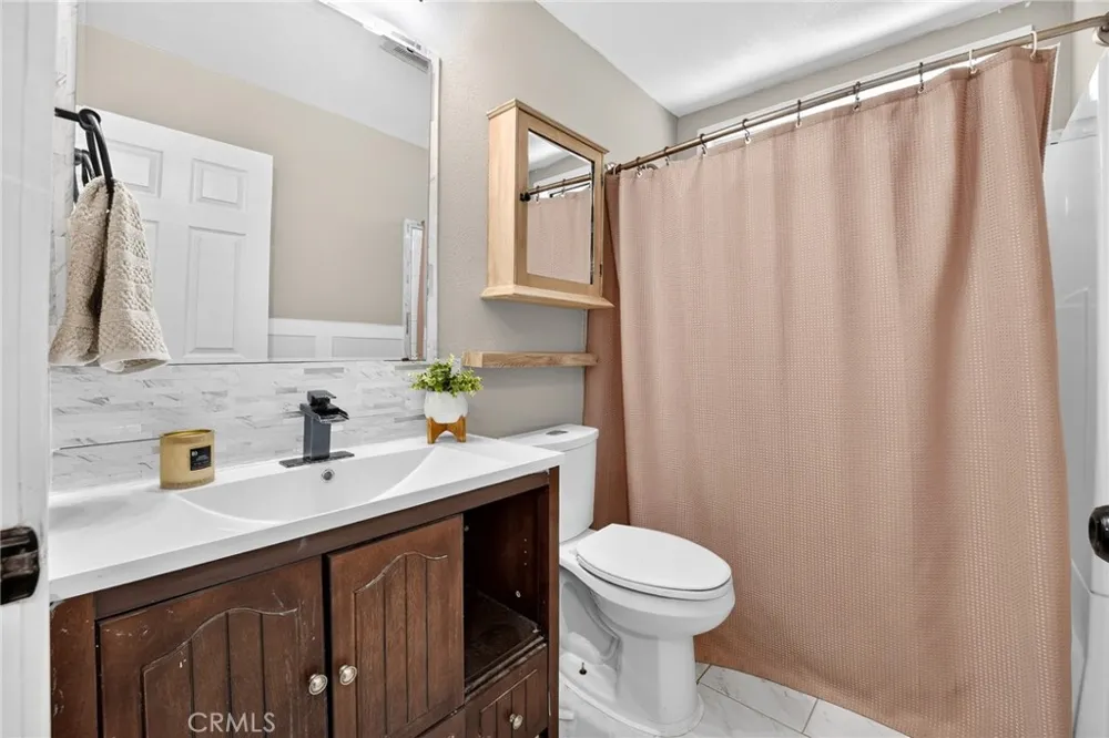 15181 Van Buren #303 Riverside, CA 92504