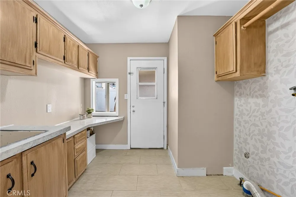 15181 Van Buren #303 Riverside, CA 92504