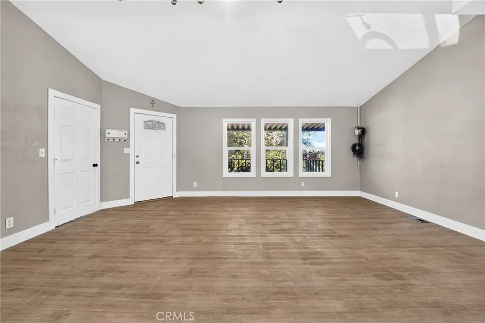 15181 Van Buren #303 Riverside, CA 92504