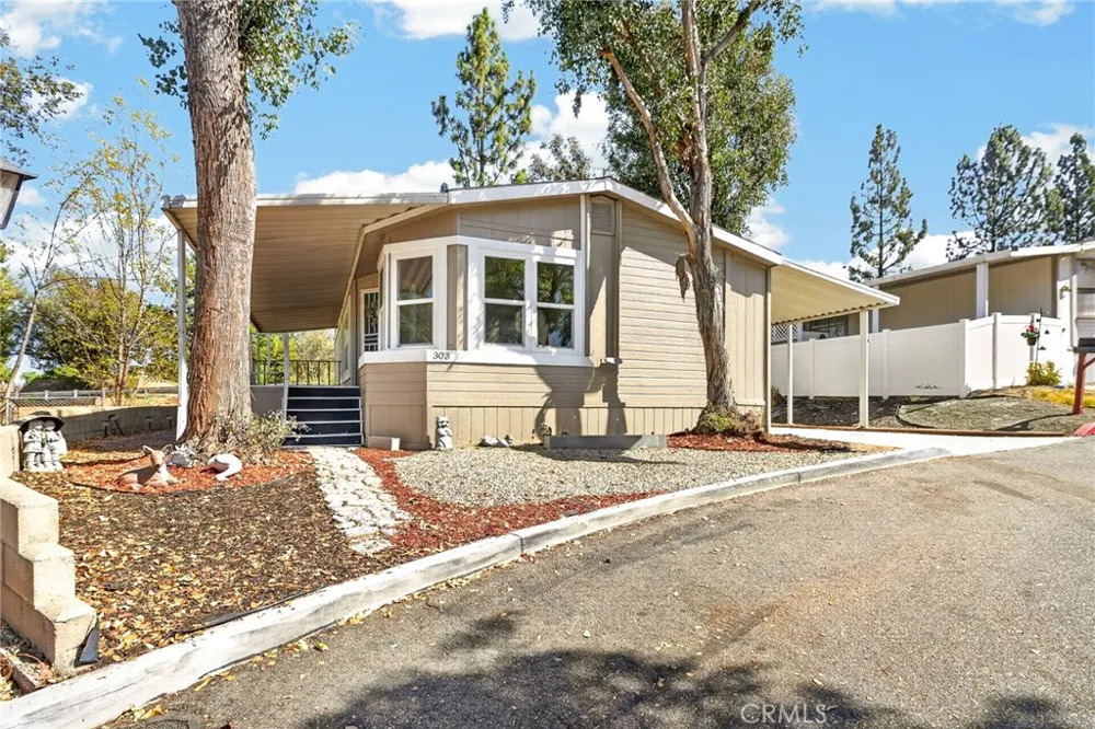 15181 Van Buren #303 Riverside, CA 92504