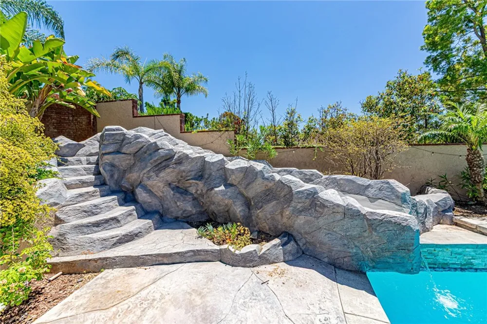 22260 Starlight Drive Yorba Linda, CA 92887