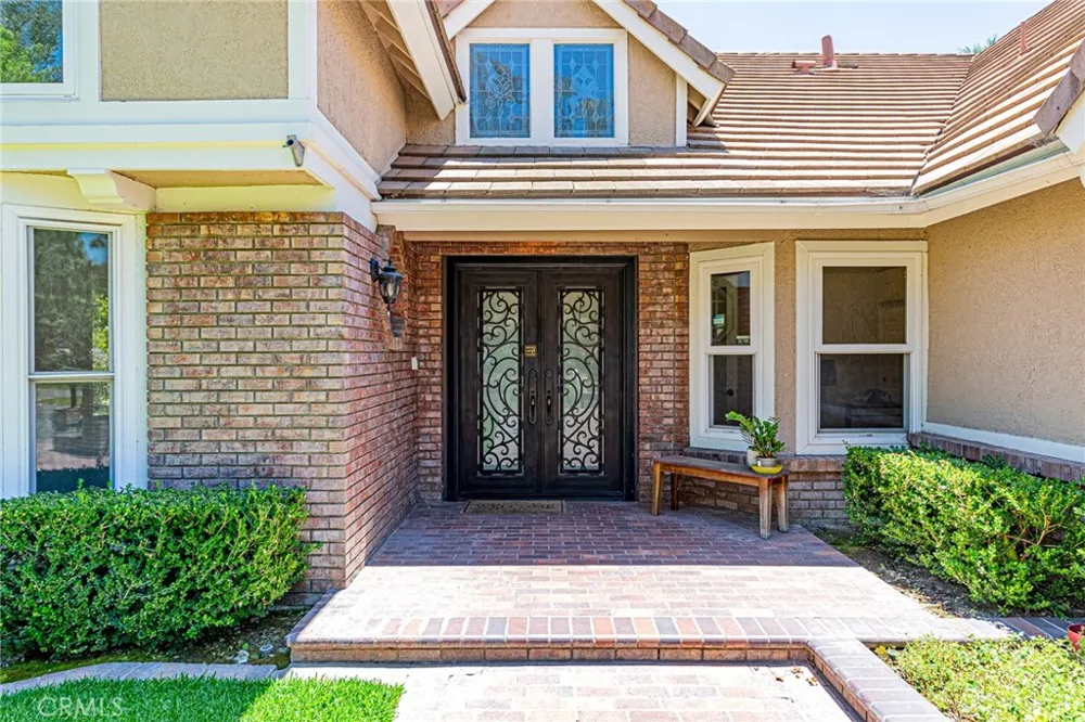 22260 Starlight Drive Yorba Linda, CA 92887