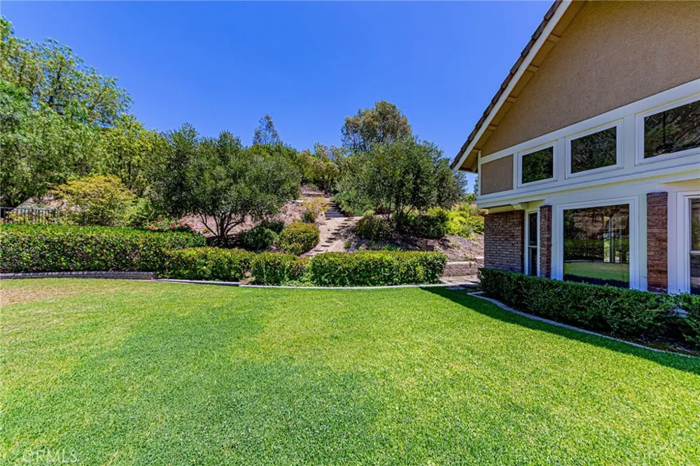 22260 Starlight Drive Yorba Linda, CA 92887