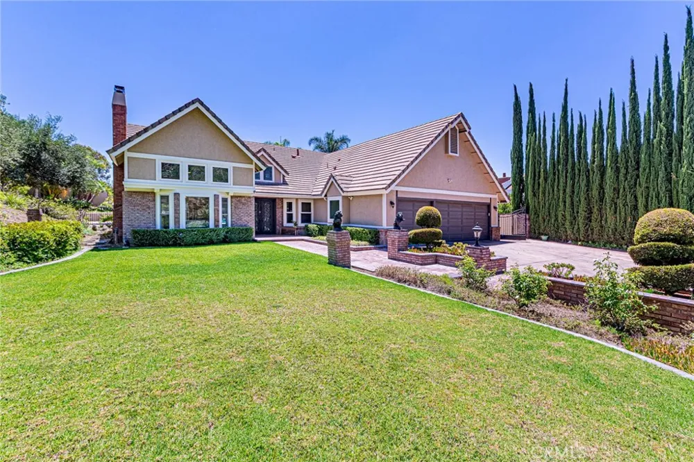 22260 Starlight Drive Yorba Linda, CA 92887