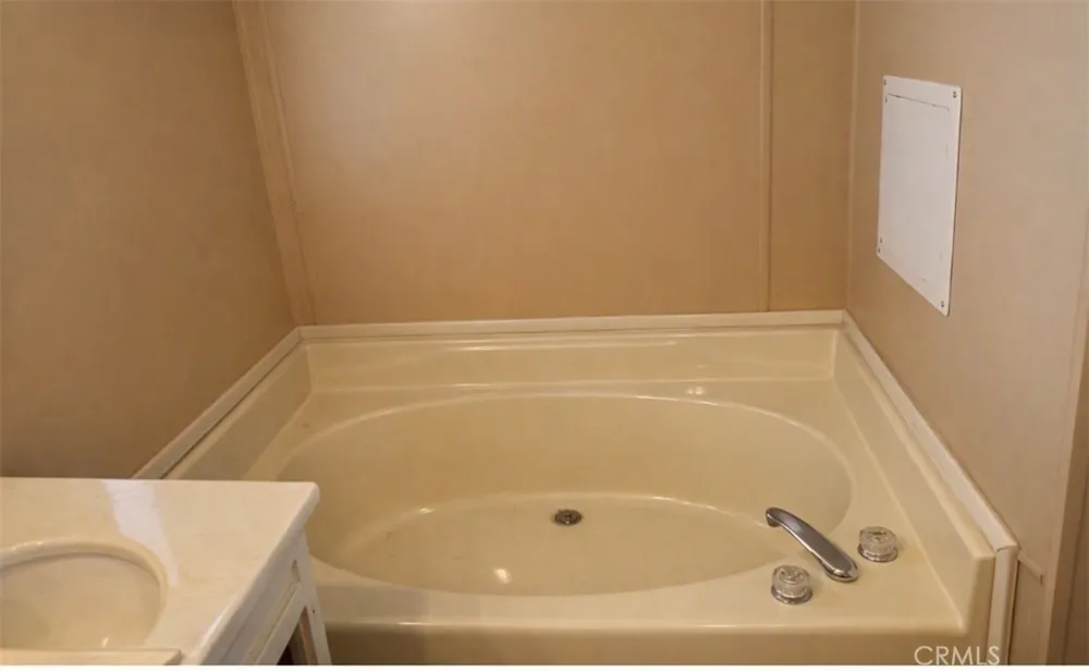 42428 Bodie Palm Desert, CA 92260