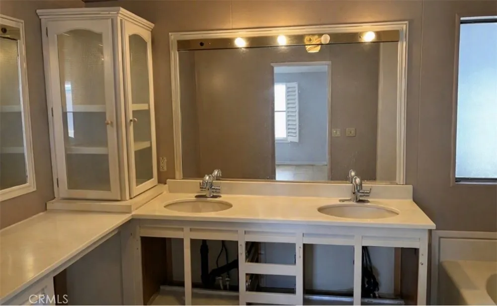 42428 Bodie Palm Desert, CA 92260