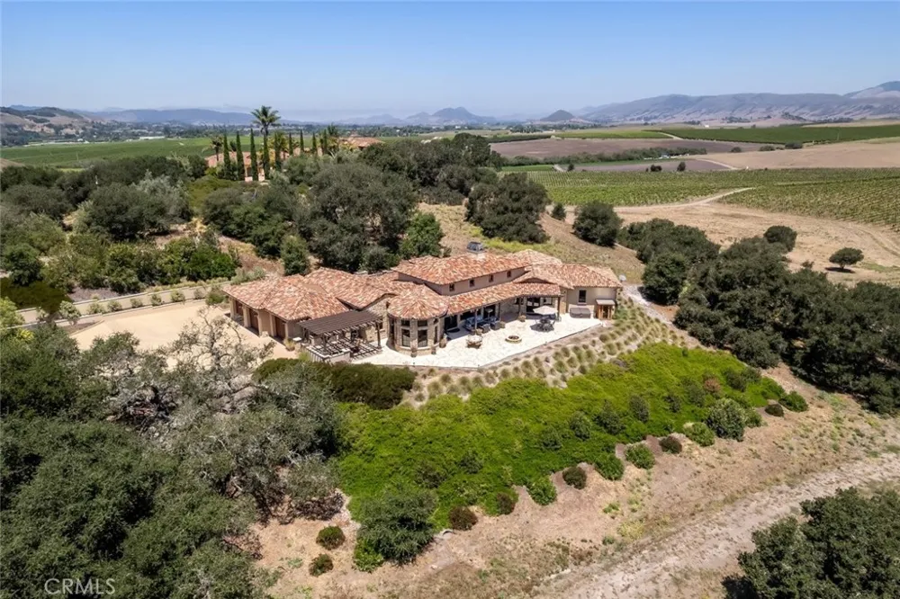 2350 Camino Edna San Luis Obispo, CA 93401
