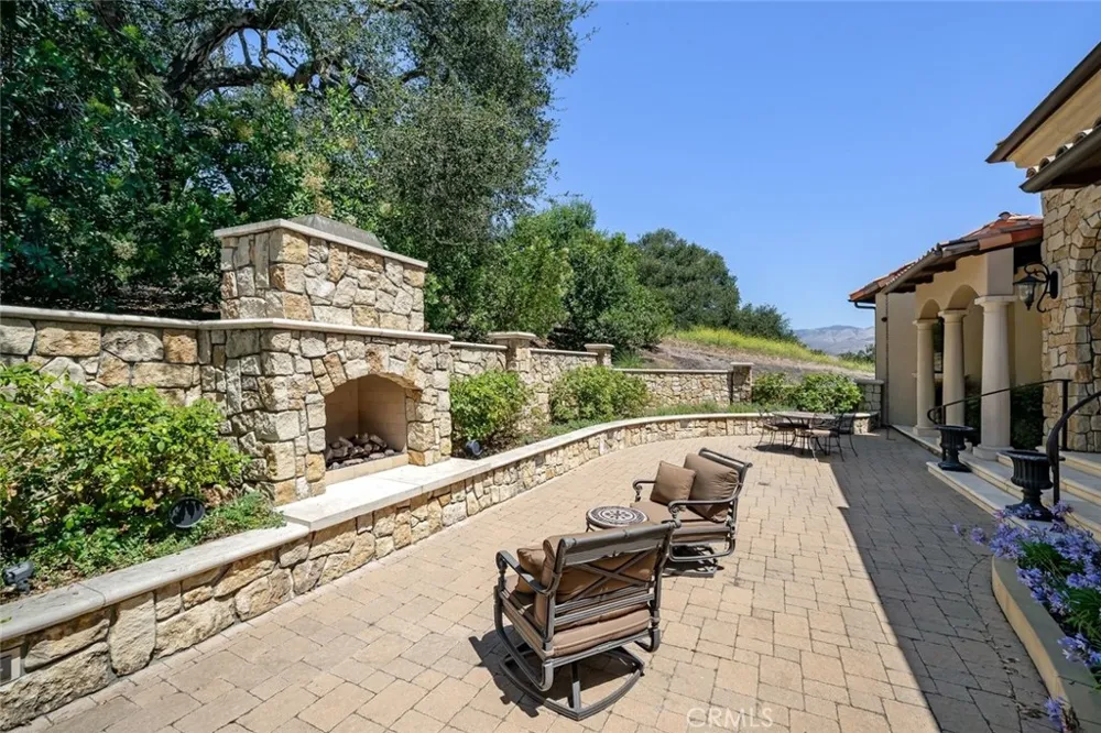 2350 Camino Edna San Luis Obispo, CA 93401