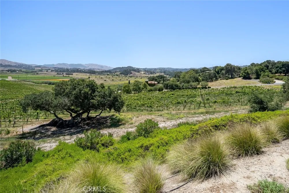 2350 Camino Edna San Luis Obispo, CA 93401