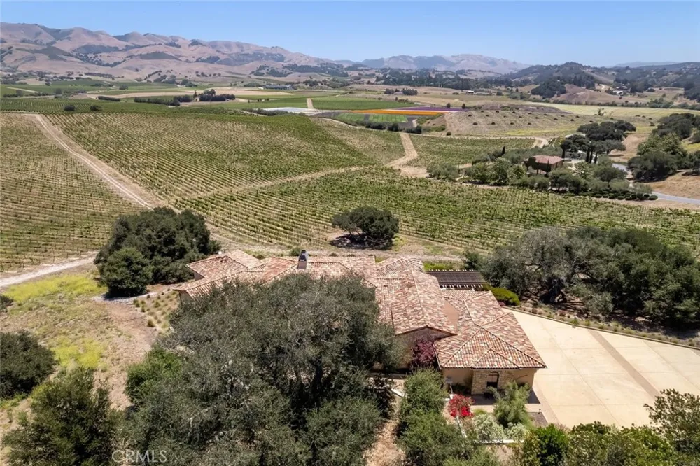 2350 Camino Edna San Luis Obispo, CA 93401