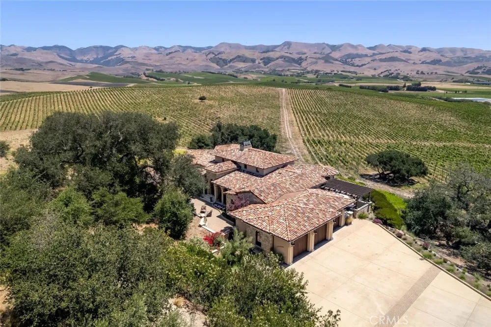 2350 Camino Edna San Luis Obispo, CA 93401