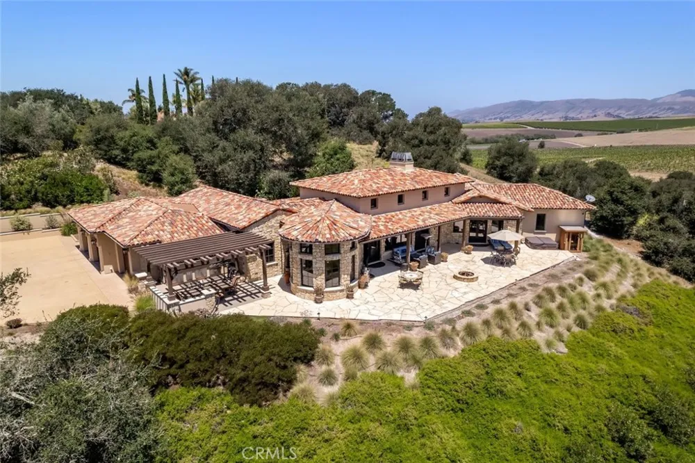2350 Camino Edna San Luis Obispo, CA 93401