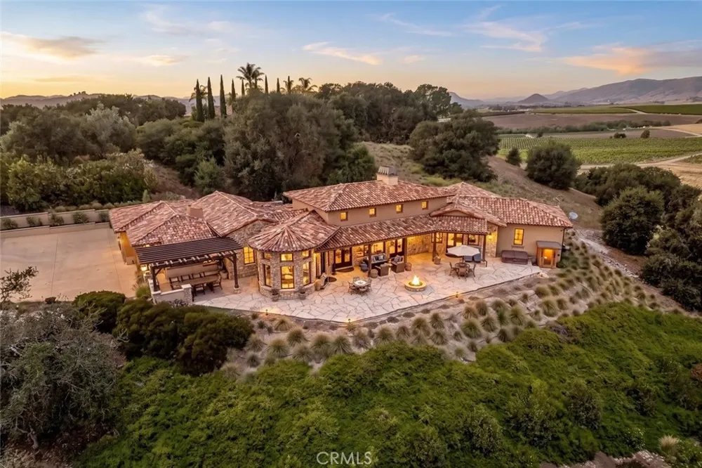 2350 Camino Edna San Luis Obispo, CA 93401