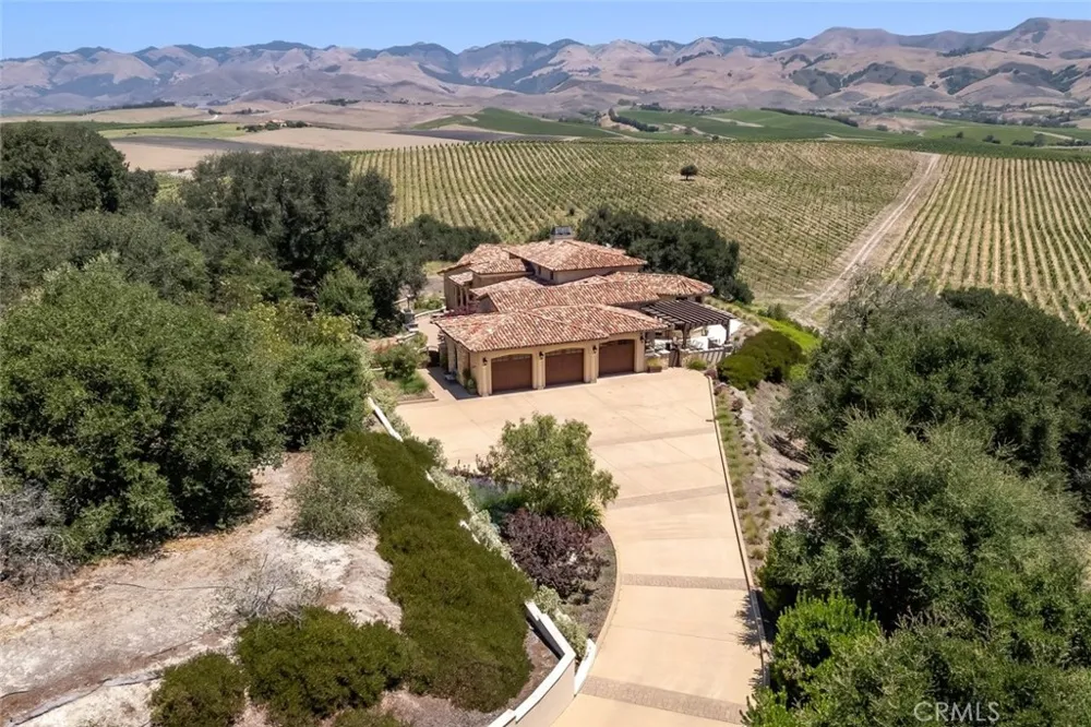 2350 Camino Edna San Luis Obispo, CA 93401