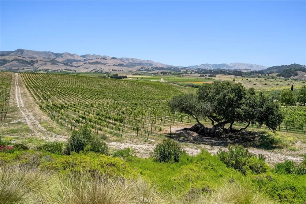 2350 Camino Edna San Luis Obispo, CA 93401