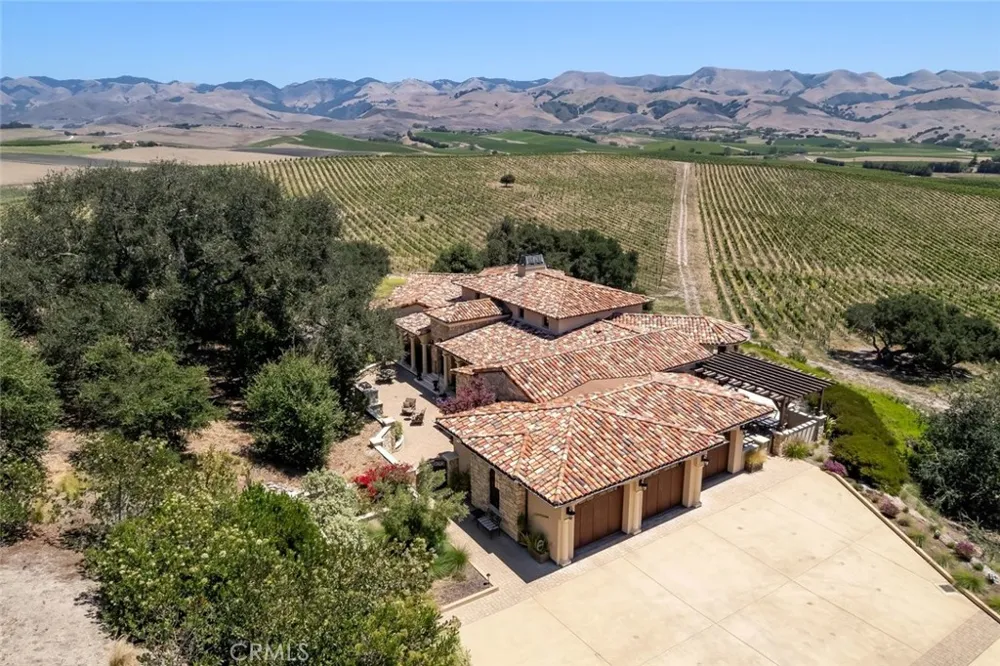 2350 Camino Edna San Luis Obispo, CA 93401