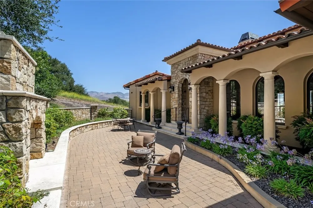 2350 Camino Edna San Luis Obispo, CA 93401