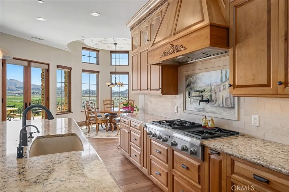 2350 Camino Edna San Luis Obispo, CA 93401