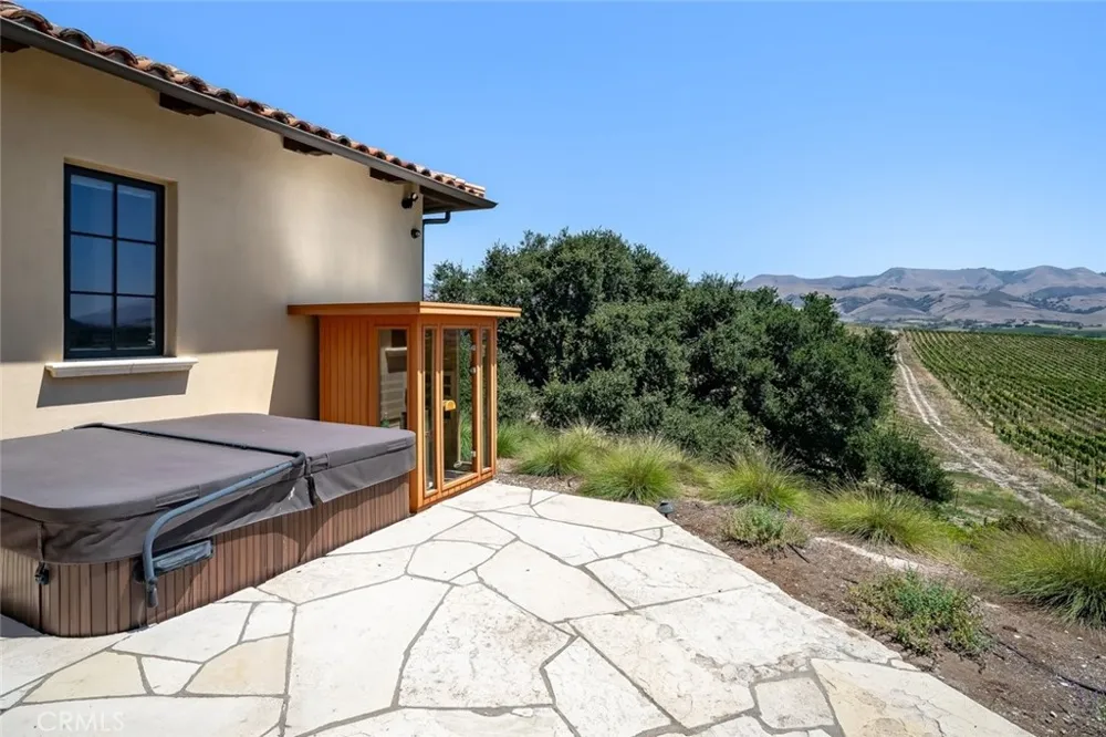 2350 Camino Edna San Luis Obispo, CA 93401