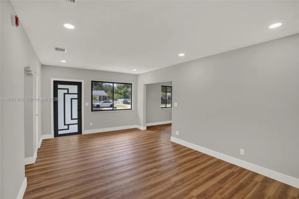 555 NW 124th St North Miami, FL 33168
