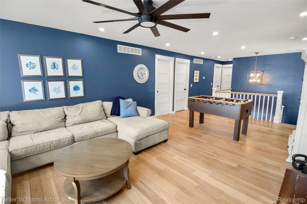 8806 Charbane Avenue White Lake Charter Township, MI 48386