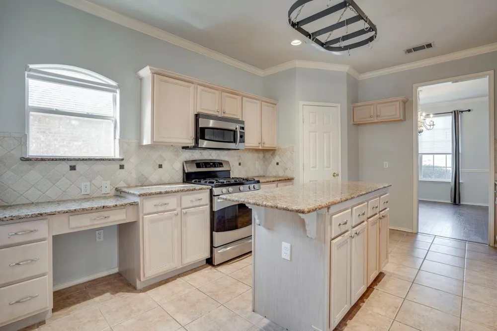 3816 Johnson Drive Carrollton, TX 75010