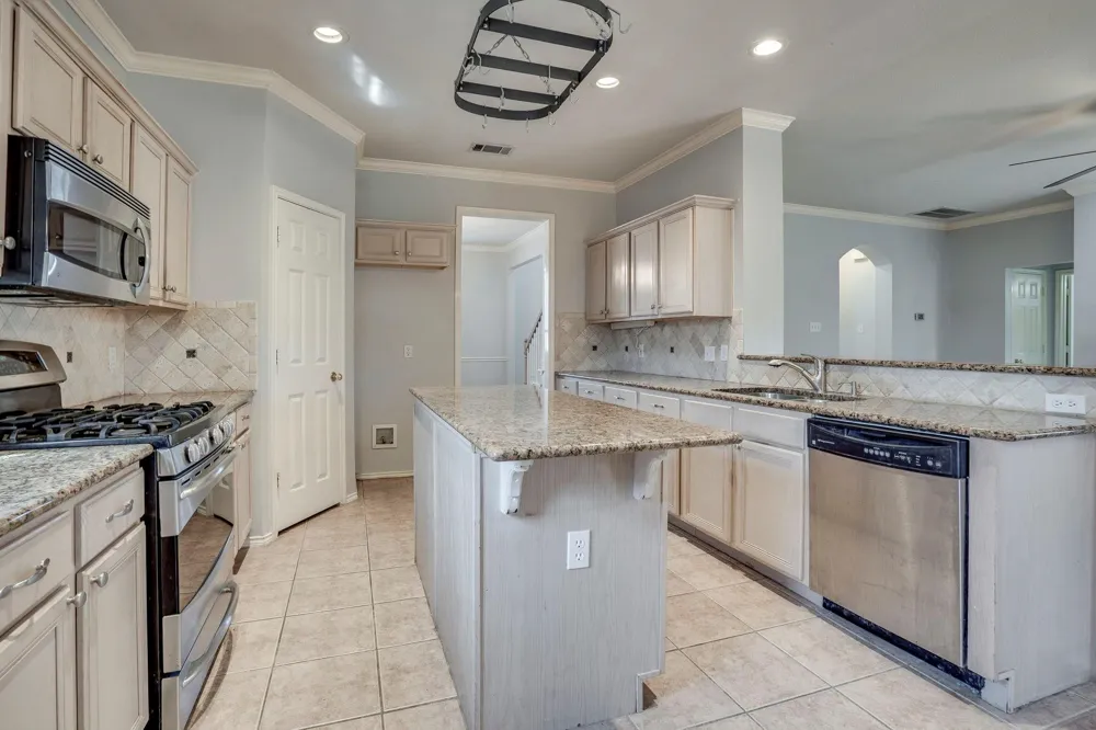3816 Johnson Drive Carrollton, TX 75010