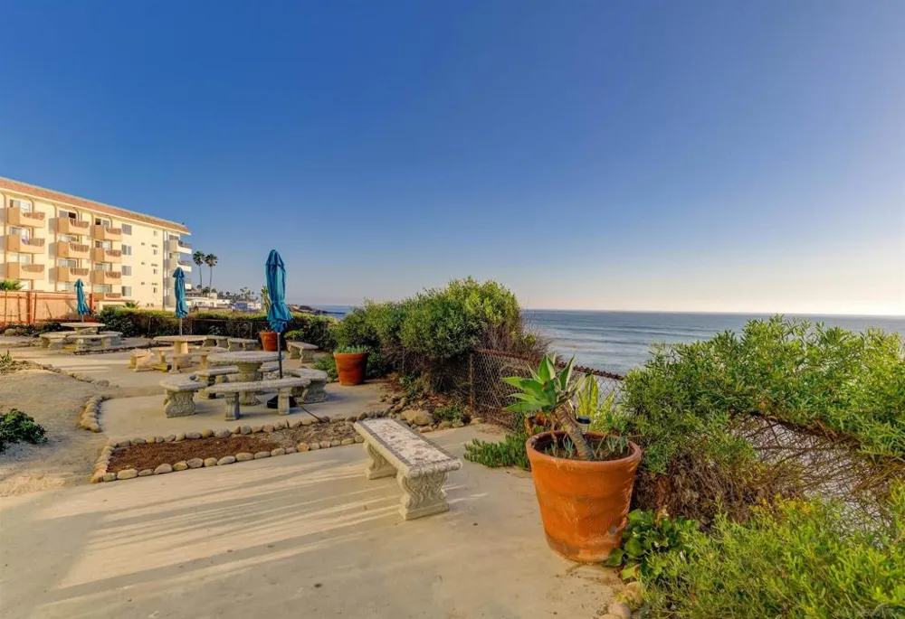 4909 Orchard Avenue #103 San Diego, CA 92107