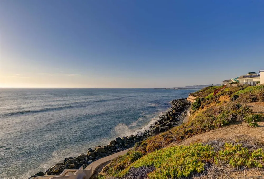 4909 Orchard Avenue #103 San Diego, CA 92107