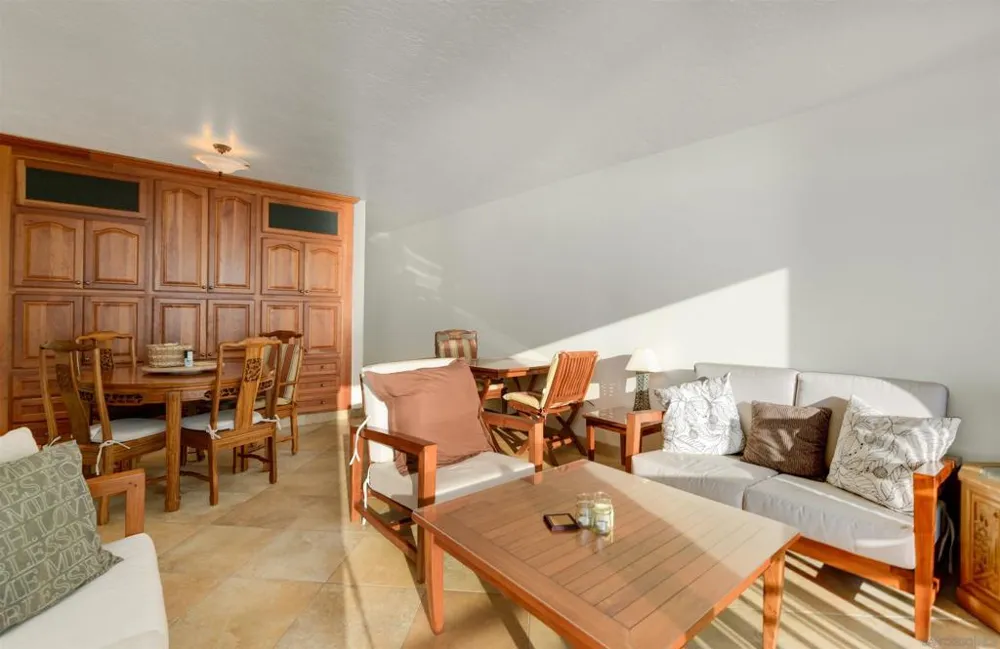 4909 Orchard Avenue #103 San Diego, CA 92107