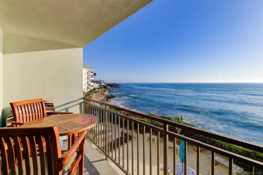 4909 Orchard Avenue #103 San Diego, CA 92107