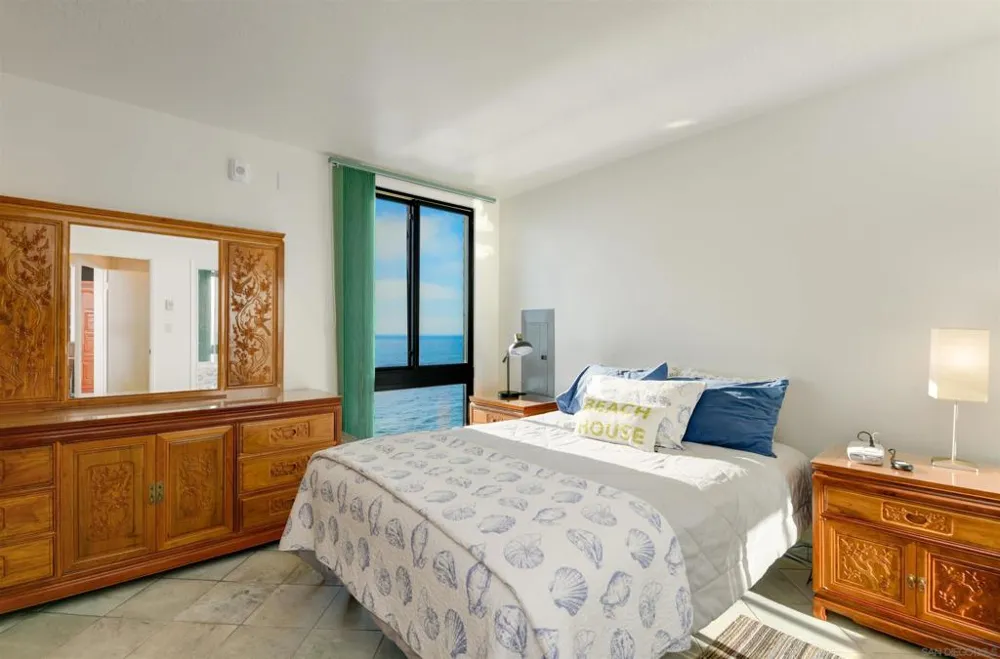 4909 Orchard Avenue #103 San Diego, CA 92107