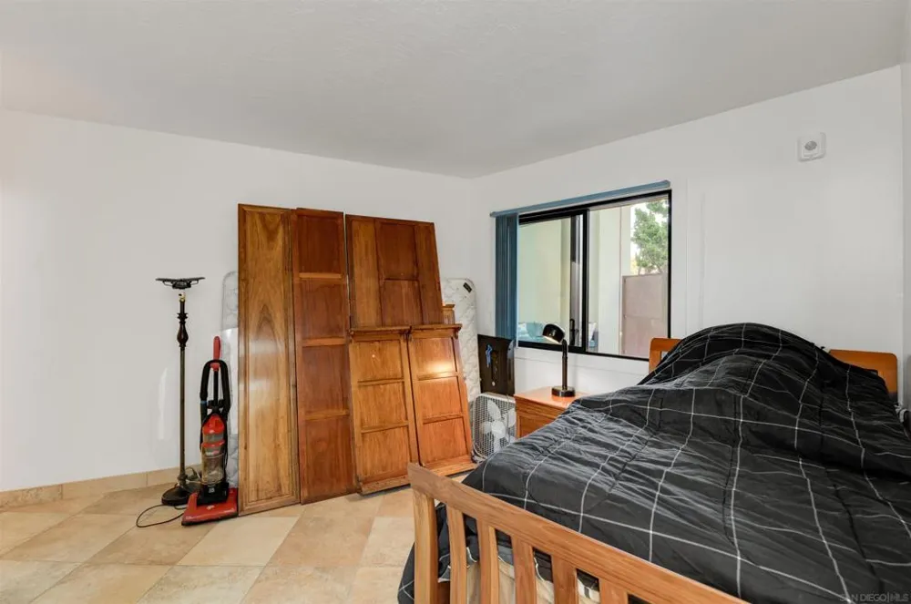 4909 Orchard Avenue #103 San Diego, CA 92107