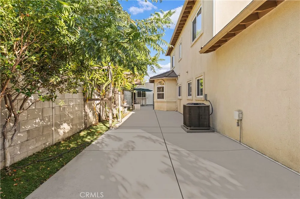5215 Buffington El Monte, CA 91732