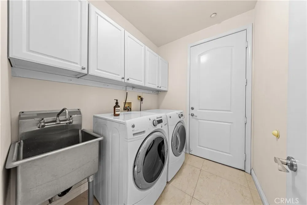 5215 Buffington El Monte, CA 91732