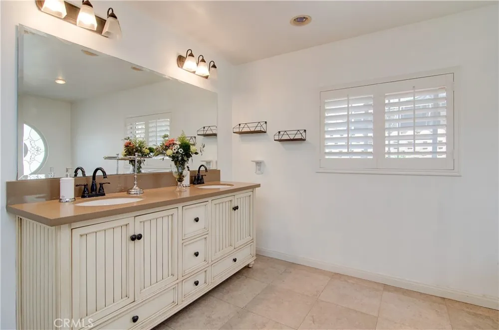 11445 Orange Park Boulevard Orange, CA 92869