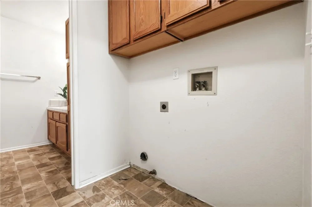 19077 Elm Apple Valley, CA 92308