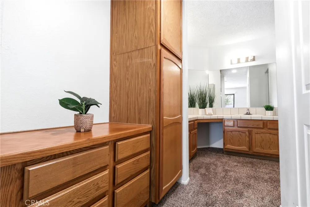 19077 Elm Apple Valley, CA 92308