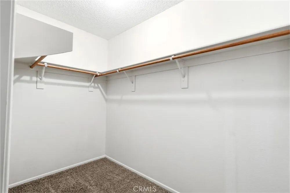 19077 Elm Apple Valley, CA 92308