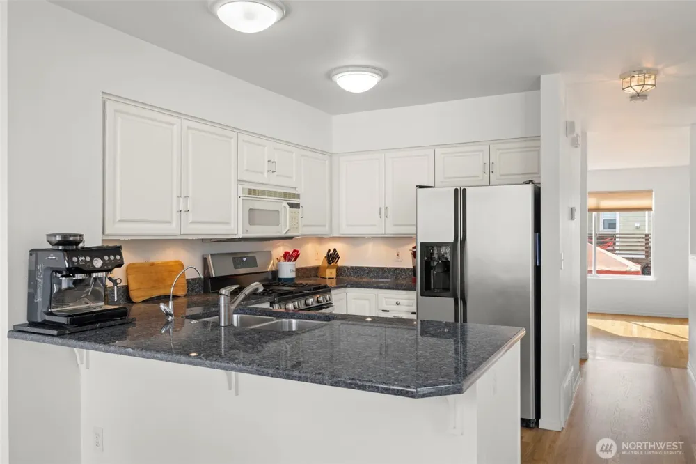 5243 40th Avenue NE Seattle, WA 98105