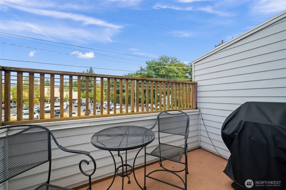 5243 40th Avenue NE Seattle, WA 98105