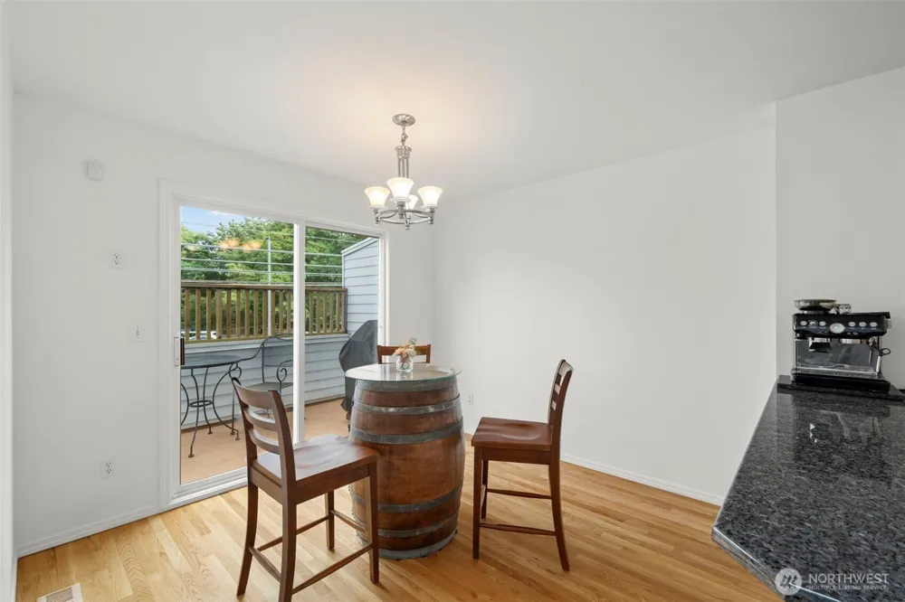 5243 40th Avenue NE Seattle, WA 98105