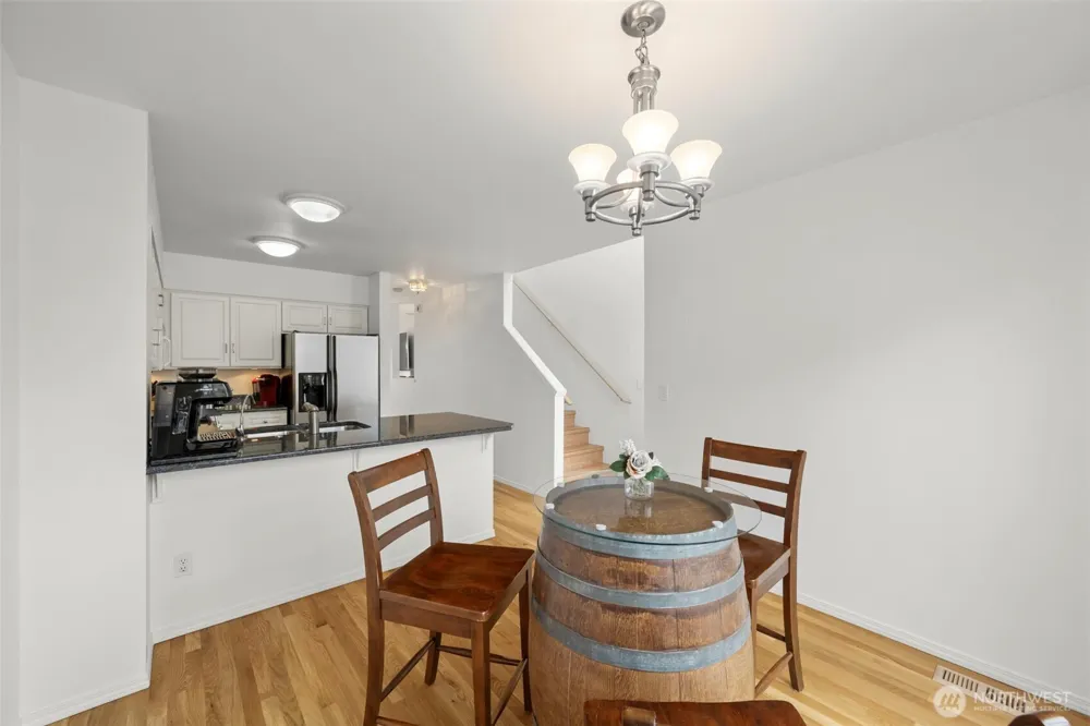 5243 40th Avenue NE Seattle, WA 98105