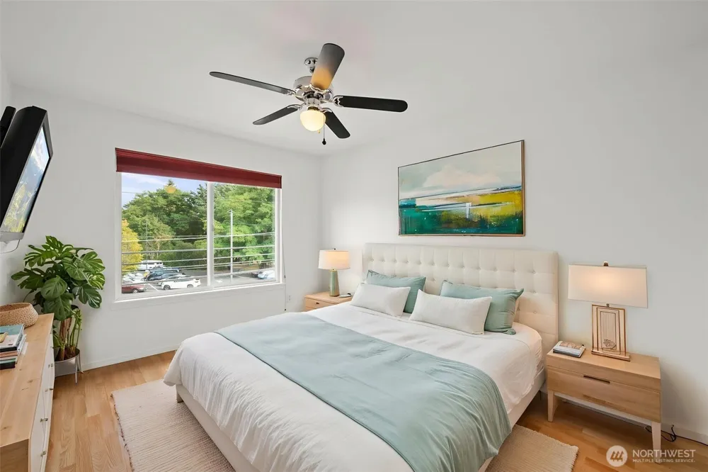 5243 40th Avenue NE Seattle, WA 98105