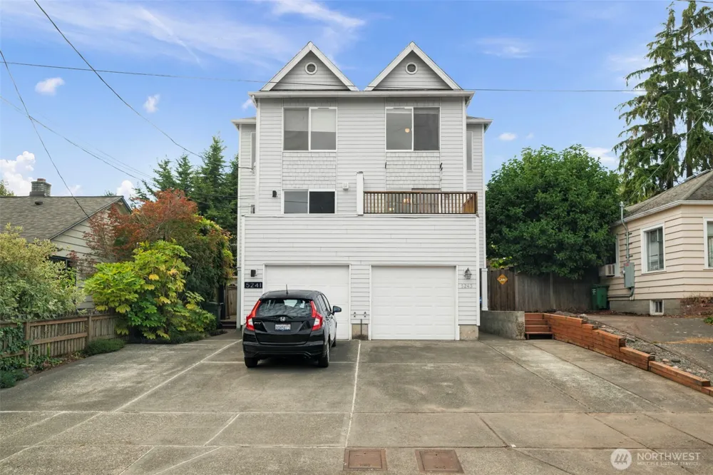 5243 40th Avenue NE Seattle, WA 98105