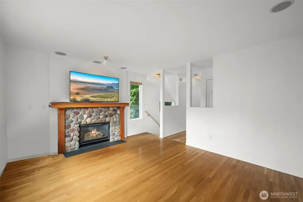 5243 40th Avenue NE Seattle, WA 98105