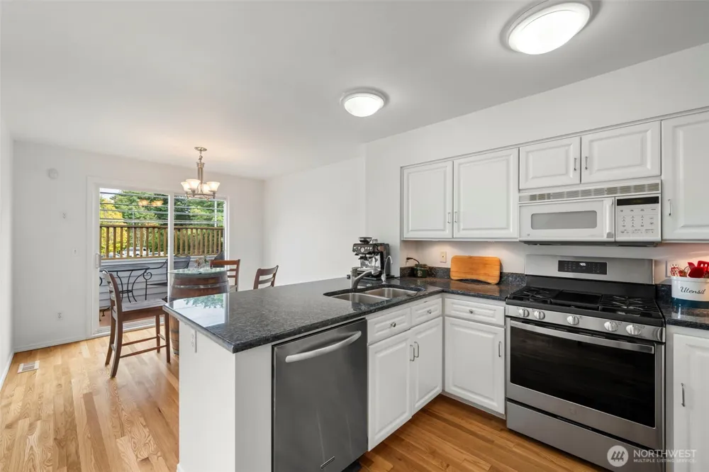 5243 40th Avenue NE Seattle, WA 98105